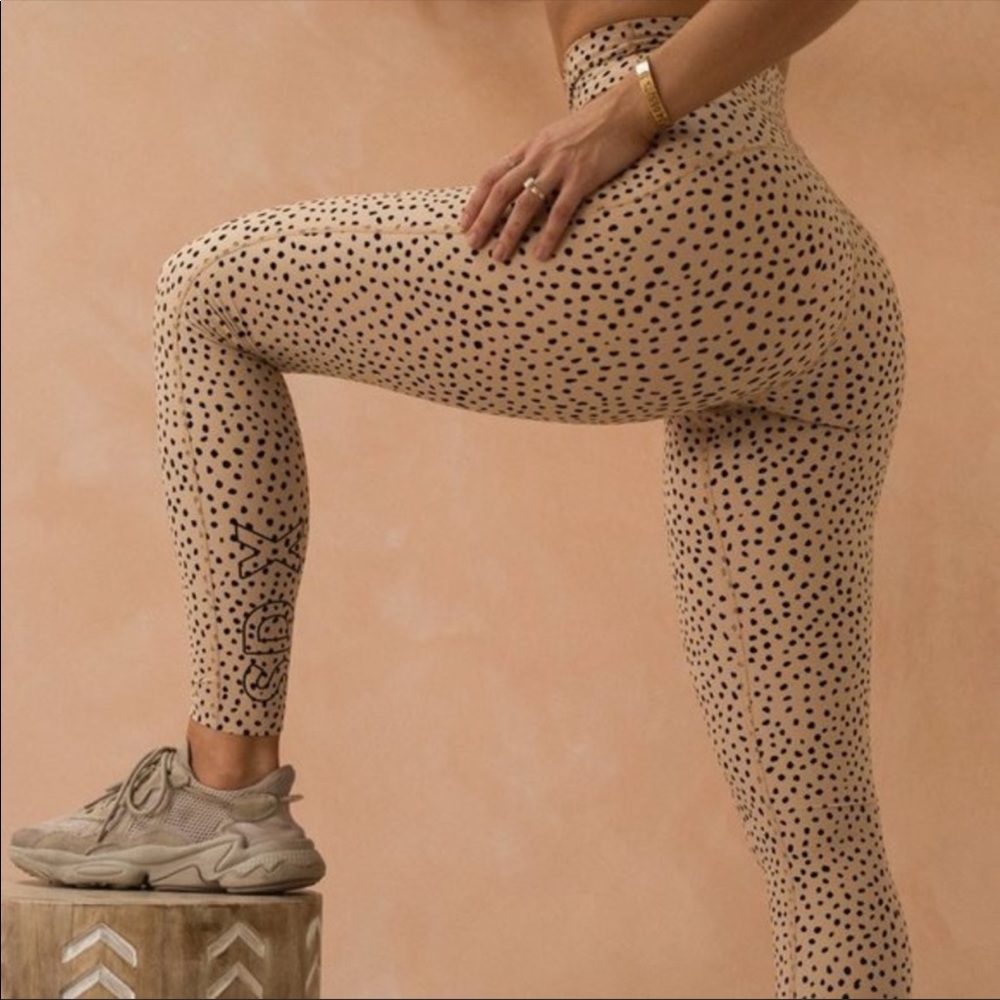 Sarah's Day X White Fox Active Speckle Leggings